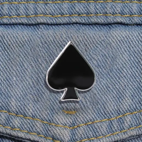 Playing Card Design Brooch Pin, Creative Enamel Pin for Backpack Hat, Fashion Accessories for Men & Women, Hat Pins, Alloy Brooch Pin