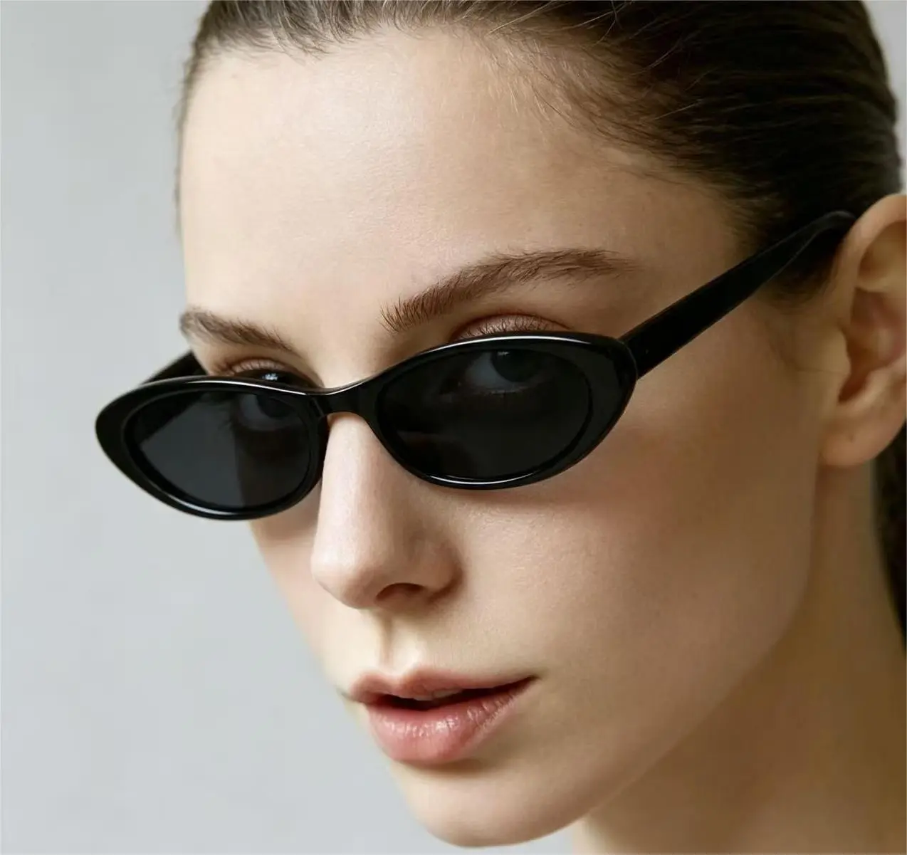 Y2K Slim Oval Cat Eye Sunglasses UV400 Glossy Black Narrow Frame Shades