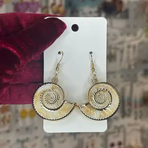 Shell earrings Shell earrings