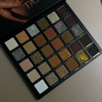 Eyeshadow palette