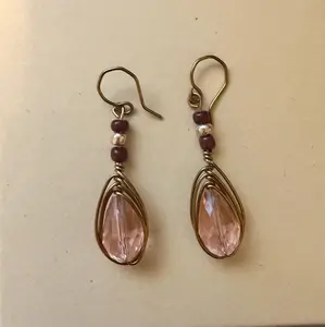Handmade Pink Teardrop Wire-Wrapped Dangle Earrings with Beads, Boho Chic Vintage Jewelry for Women, Elegant Gift