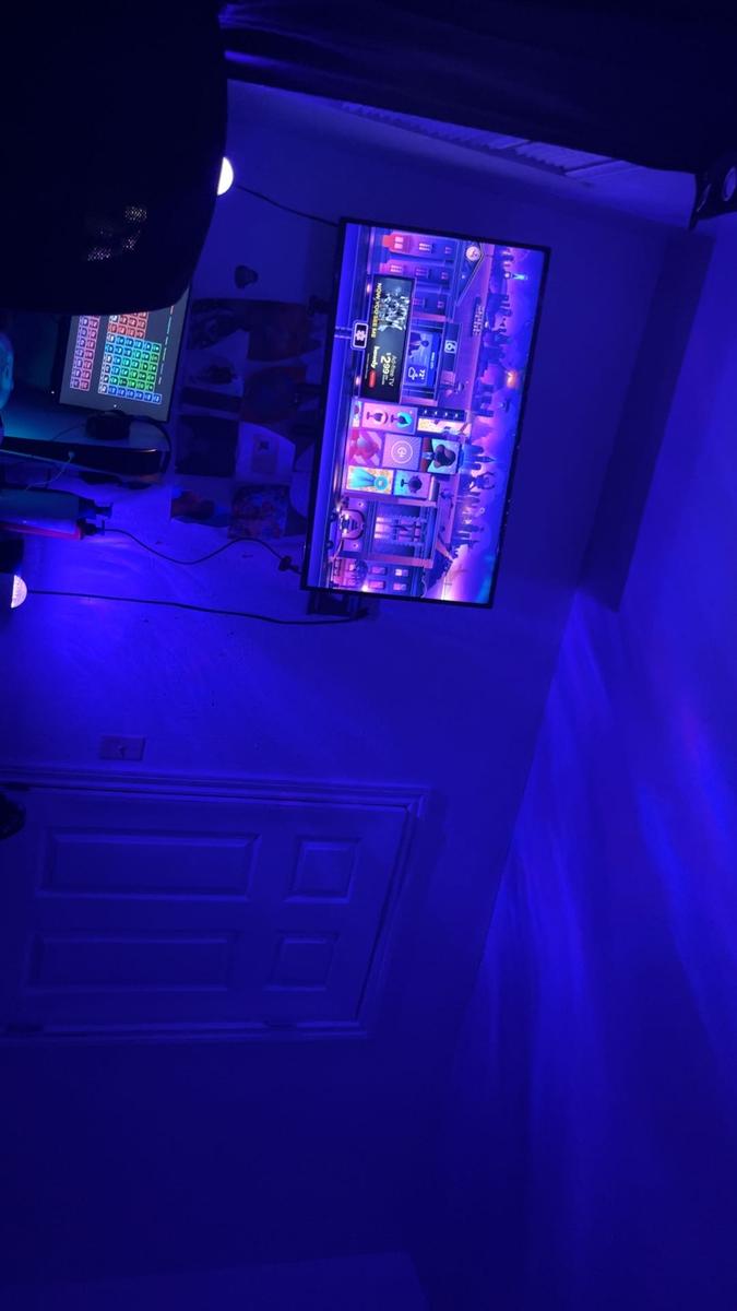 Item: 16 Color change