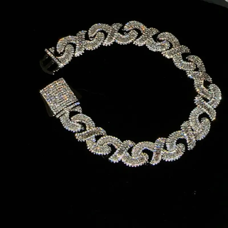 Loot Bracelet - 12 mm Baguette style infinity link bracelet