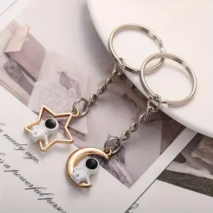 2/20pcs Creative Astronaut Moon And Star Keychain for Bags, Space-themed Bag Charm, Couple & Best Friends Accessory, Metal Key Ring Decor