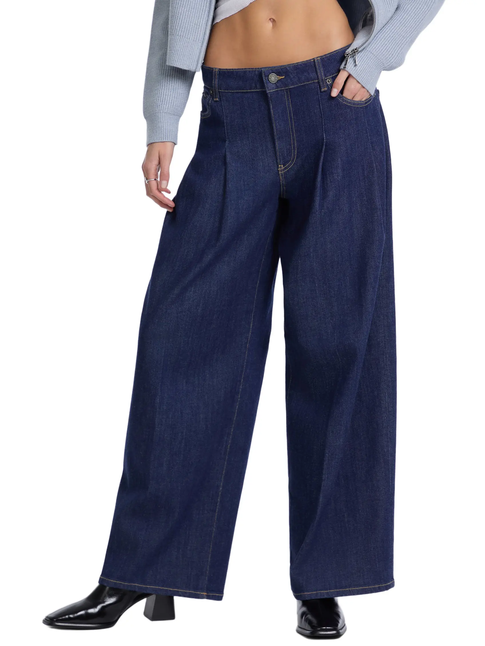 GUESS Jeans Female G12 Pleated Extra Wide-Leg Jeans