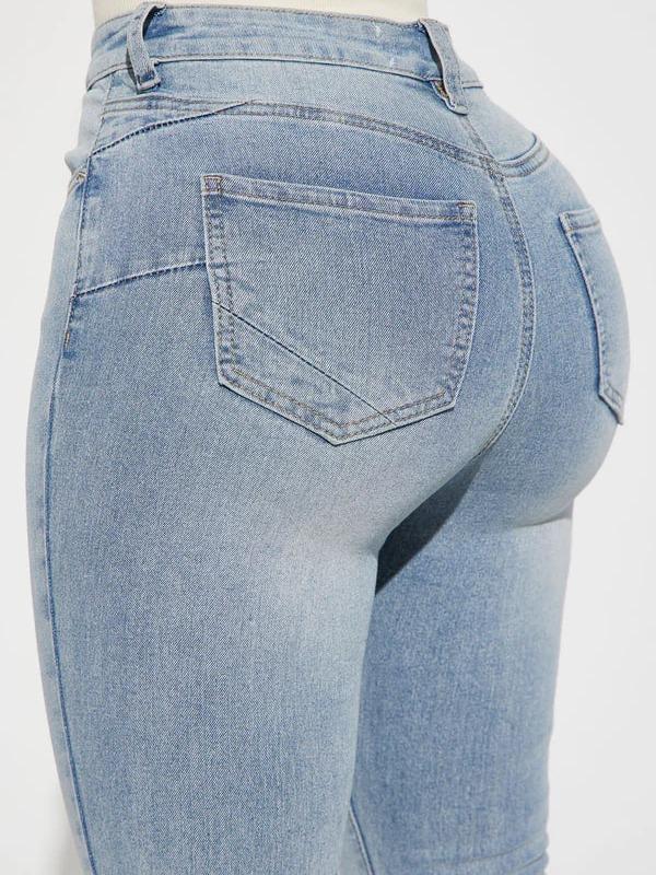 San Diego Sculpting Stretch Flare Jeans - Light Wash