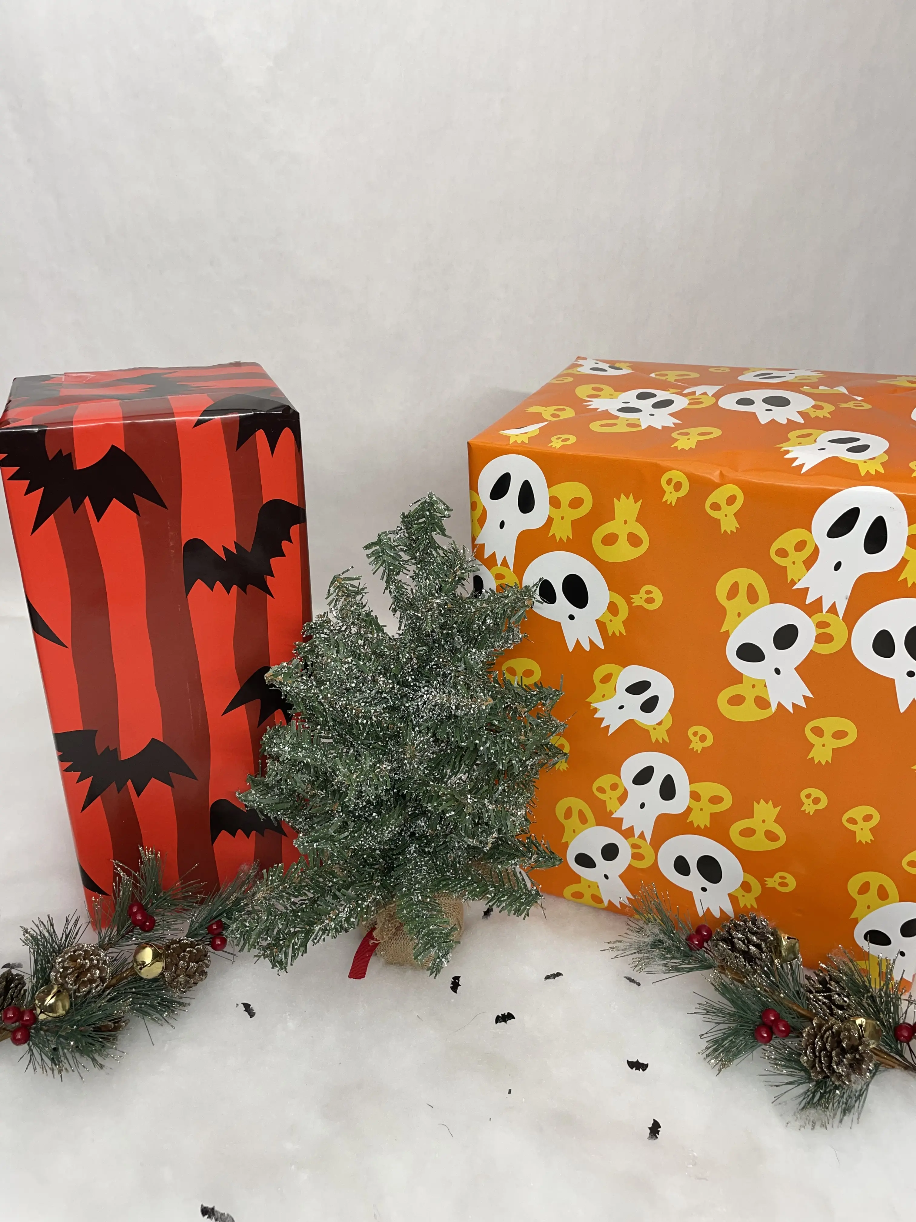 Spooktacular Gift Wrap - Double-Sided, Orange Skulls & Black Bats, 20 sq ft Roll Wrapping Paper
