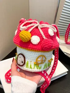 A niche design hand-crocheted mushroom house shaped bag for Christmas gifts, a small, exquisite and versatile mushroom house woven small shoulder bag, a personalized and creative crossbody bag, suitable for daily travel, shopping, etc.