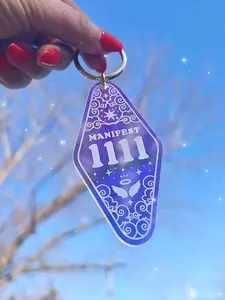1pc Iridescent Acrylic Angel Number Motel Lightweight Keychain 1111 222 444 777 888 - Manifest Protection Balance Lucky Alignment - Aura Holographic Aesthetic Keychains Trendy Cute Stylish Keychain