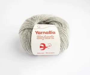 Silver Dream | Yarnalia Skylark 100% Superwash Wool Yarn