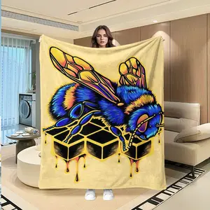 Vintage Blue Gradient Bee & Honeycomb Flannel Blanket, Soft Warm Multi-Purpose Throw for Bedroom Sofa, Ideal Gift for Holidays