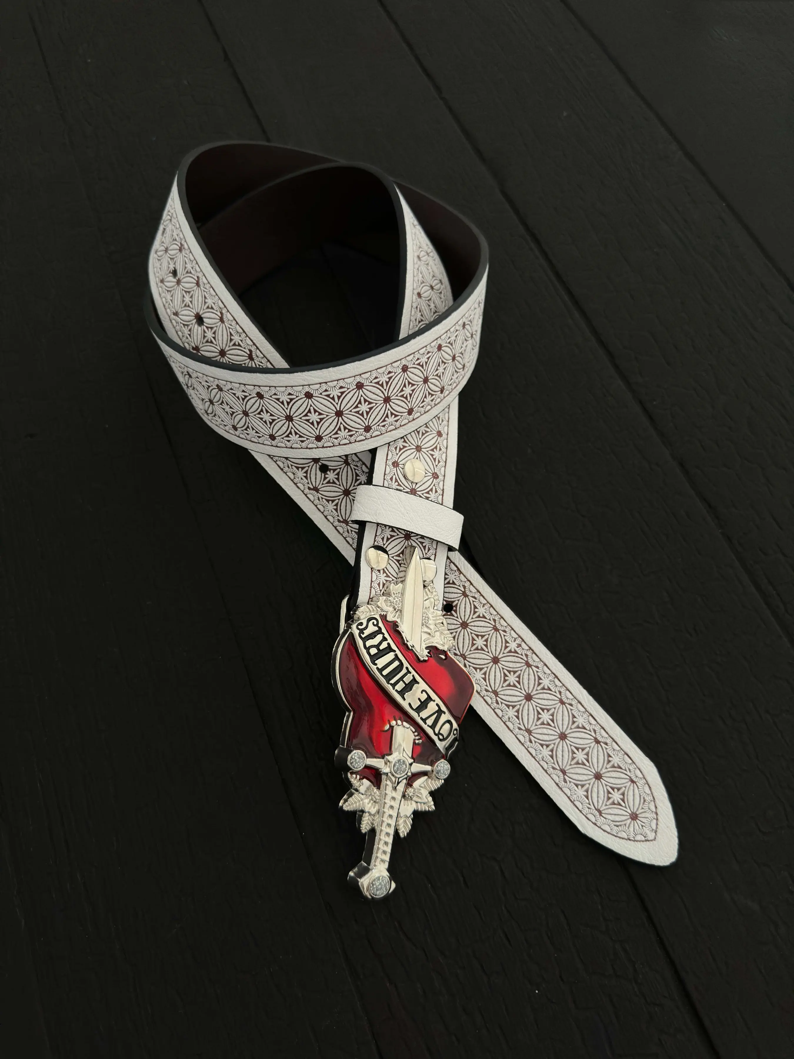 High-End Belt with Floral Leather Design, Versatile Heart Buckle, Metal Hip Hop Punk Rock Elegant Belt, PU Leather Belts