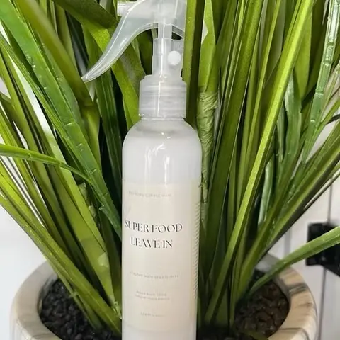 Superfood Leave-in Conditioner - Nourishing Hair Treatment for Softness & Shine