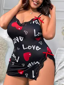 【Plus Size】 Women's Heart & Letter Print Bow Decor Lace Trim Split Hem Cami Nightdress Womenswear, Vneck Nightgown, Casual Comfortable Adjustable Spaghetti Strap Backless Sleeveless Nightgown for Women, Women's Sleepwear for All Seasons