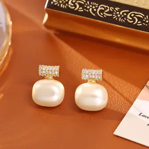 Female 2-Piece Casual Bamboo Bead Necklace and Silver Needle Stud Earrings Set - Artificial Cube Sugar Pearl Design, Refined Minimalist Style for Daily Elegance, Ideal Valentine Gift
