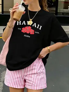 Hawaii Aloha Graphic T-Shirt, Vintage Hawaii Est 1959 Hibiscus Print Short Sleeve Tee, Retro Summer Beach Streetwear for Women, Aloha State Casual Top, Tropical Vacation Outfit Apparel