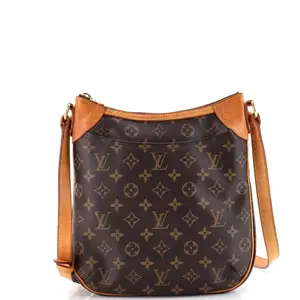 Pre-owned Louis Vuitton material Messenger Bags Odeon Handbag Monogram Canvas PM by Rebag