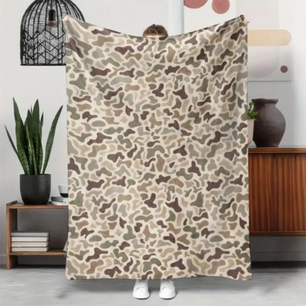 Vintage Duck Camouflage Fleece Blanket Soft Cozy Throw for Sofa Bed Camping Picnic and Hunting Rustic Outdoor Gift for Men Hunters and Camo Lovers