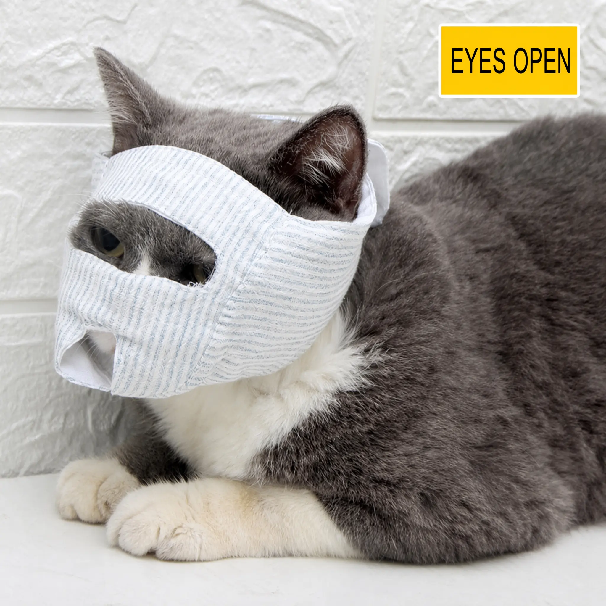 Cat Muzzle Anti Bite Soft Breathable Face Mask for Cats – Washed Cotton Grooming Hood for Eye Drops, Ear Cleaning, Nail Trimming & Bathing – Adjustable Lightweight Pet Recovery Mask
