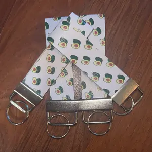 Avocado keychain holder