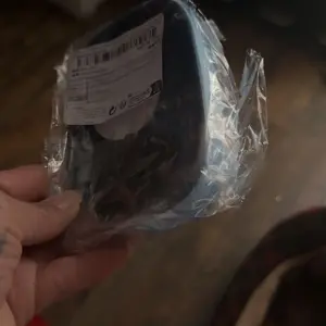 Oval-Shaped Soap Dish with Drain, 1 Count Removable Soap Bar Holder, Soap Bar Drain Rack Soap Tray for Home, Bathroom, Dormitory and Hotel Use