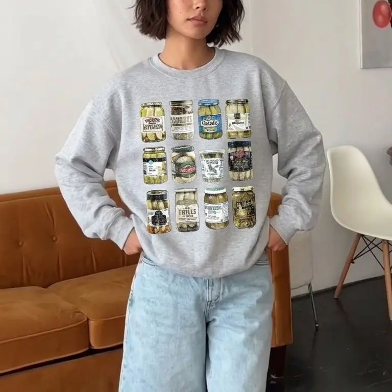 Pickle Jar Grpahic Tops T‑Shirt – Sweatshirt – Hoodie | Funny Food Lover Graphic Top | 12 Brand Dill Pickles Design | Retro Grocery Aesthetic Outfit | Soft Cotton Blend Unisex Tee for Snack Fans