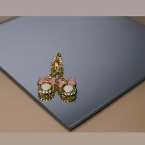 Minnie Earrings