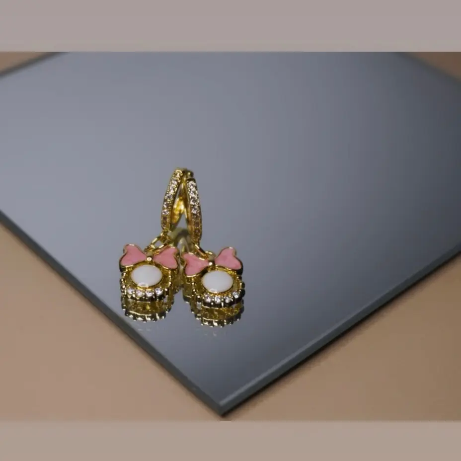 Minnie Earrings