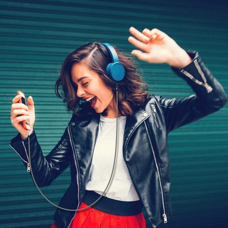 iPhone Aux Cord for Car, [Apple MFi Certified] Lightning to 3.5 mm Aux Audio Nylon Braided Cable for Car Home Stereo Speaker Headphone Compatible with iPhone 14 13 12 11 Pro Max XS XR X 8 iPad, Silver