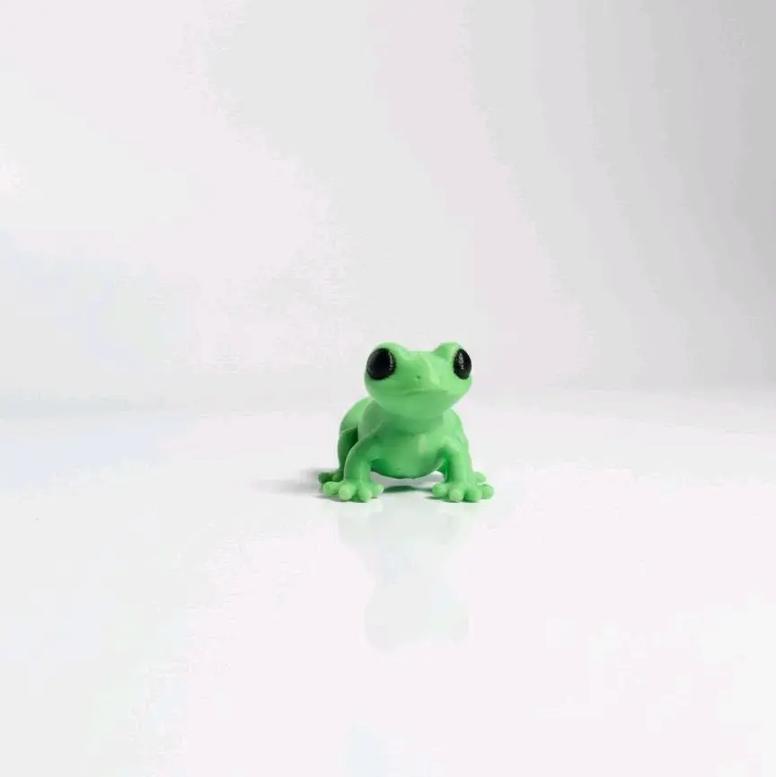 3D Printed Green Lizard Figurine Cute Desk Pet Aesthetic Room Decor Gift for Home Office