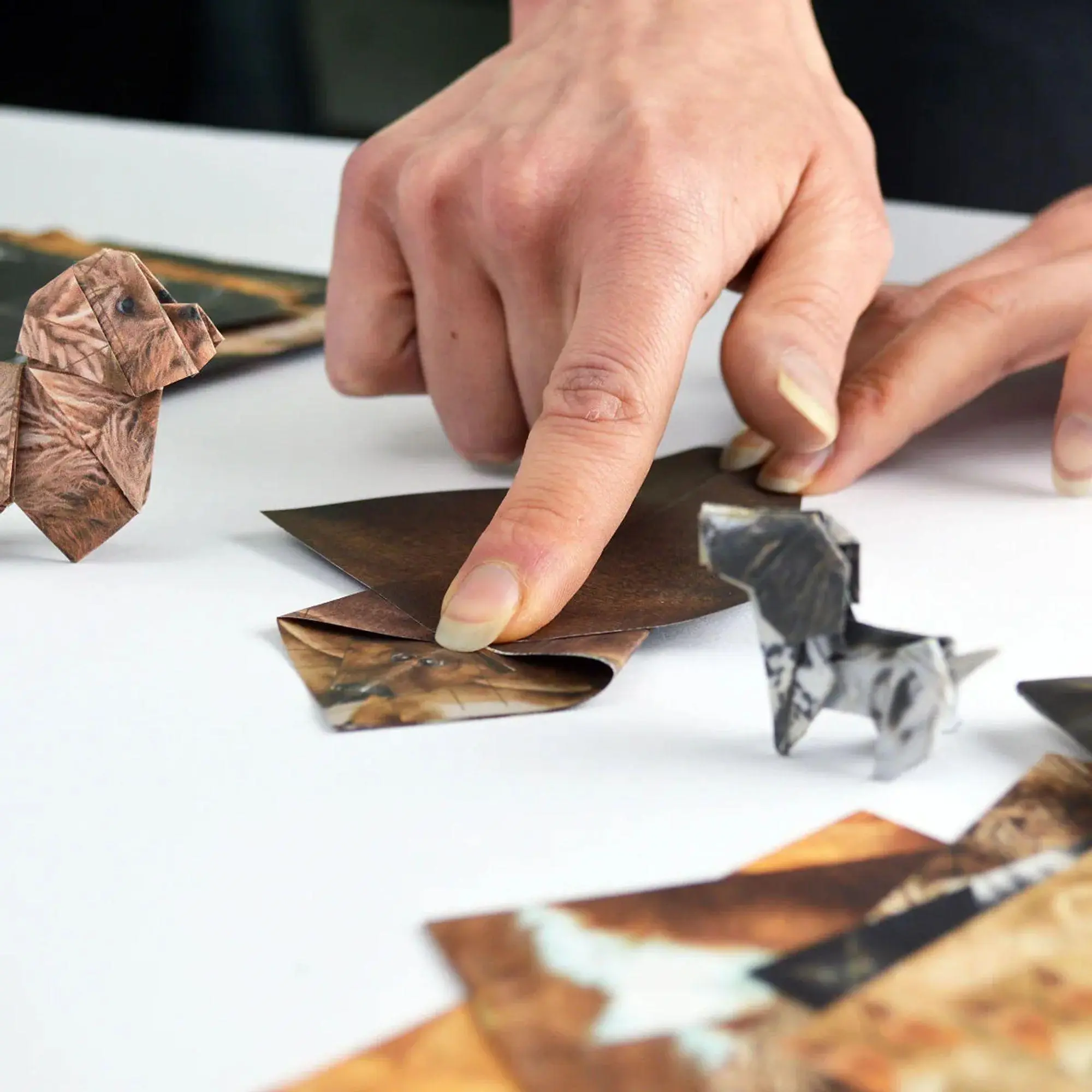 Paper Desk Pets
