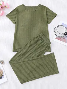 Simple and sophisticated 2-piece set, Womenswear, with dark green stripes, short sleeved pants, soft and comfortable, smooth round neck design, elastic waistband, all season home daily casual women's sleepwear set