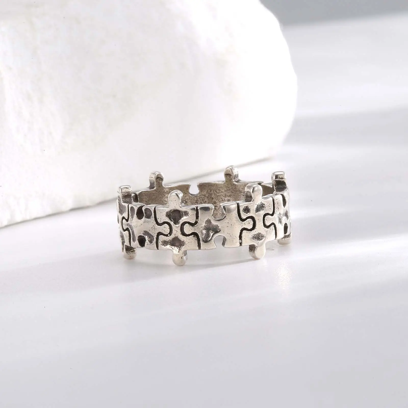 Interlocking Puzzle Ring, Elegant Minimalist Geometric Jewelry for Unisex, Adjustable Band as a Meaningful Connection Gift, Daily Wear