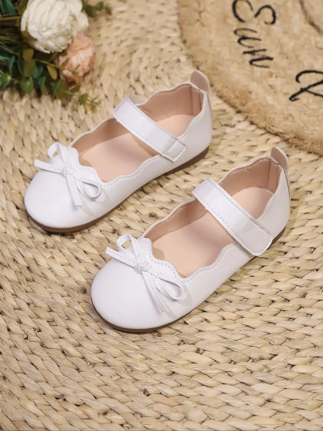 Girl's Solid Color Bowknot Design Flat Shoes, Casual Comfortable Mary Janes Flats for Daily Wear, Fashionable Shoes for Kids