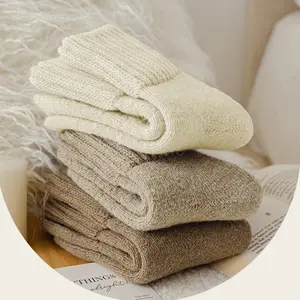 5 Pairs Women Merino Wool Boot Socks Warm Thermal Winter Thick Hiking Cozy Cabin Crew Comfy Socks for Ladies