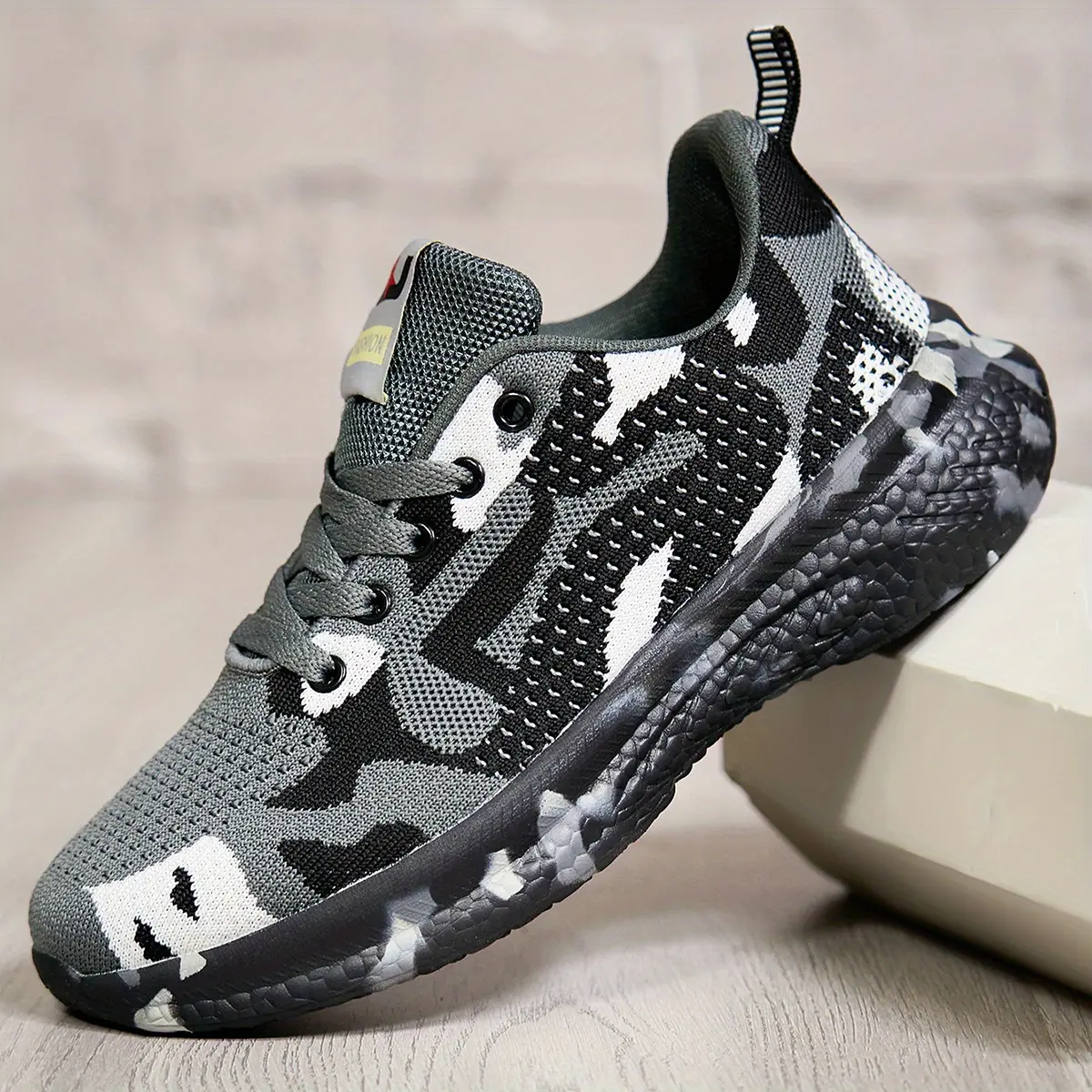 Women's Sports Walking Shoes Air Running Shoes Anti Slip Breathable Soft Tennis Shoes