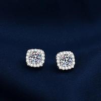 Brilliant square stud earrings