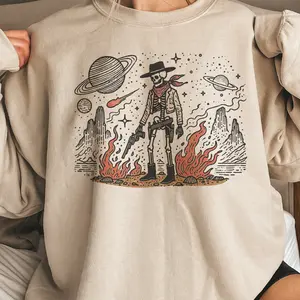 Vintage Western Space Cowboy Sweatshirt boho Graphic Sweatshirt Western Cowboy Pullover Space Skull Sweatshirt Casual Sweatshirt