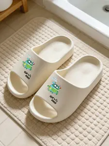 1 Pair Viral Cream Monster Print Slides, Cute Green Alien Graphic, Anti-slip No-fall Thick Sole, Water-resistant Quick-drying, For Women All-day Loungewear And Shower