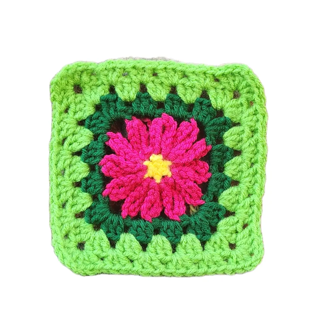 KayMarie Daisy Granny Square Crochet Motif