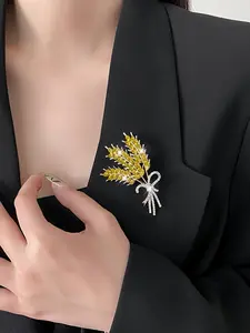 1 piece of fashionable diamond studded wheat ear brooch chest flower suit accessory, exquisite high-end design, anti light leakage chest buckle needle, suitable for women's suit coat wearing Flower Brooch Pin