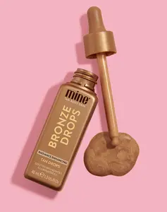 Radiance Enhancing Bronze Drops | Facial Self Tanning Bronzer Serum Bronzing Drops, Daily Tanner Boosting, Gradual Self Tan Face & Body, Vitamin B3 Niacinamide, Squalane, Hyaluronic Acid, Hydrating, Radiant Skin Finish, Cosmetic, Clear Tan Actives