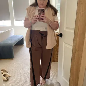 UANEO Loose Barrel Pants for Women Quick Dry Lightweight Hiking Travel Workout Running Comfy Lounge Pants with Pockets