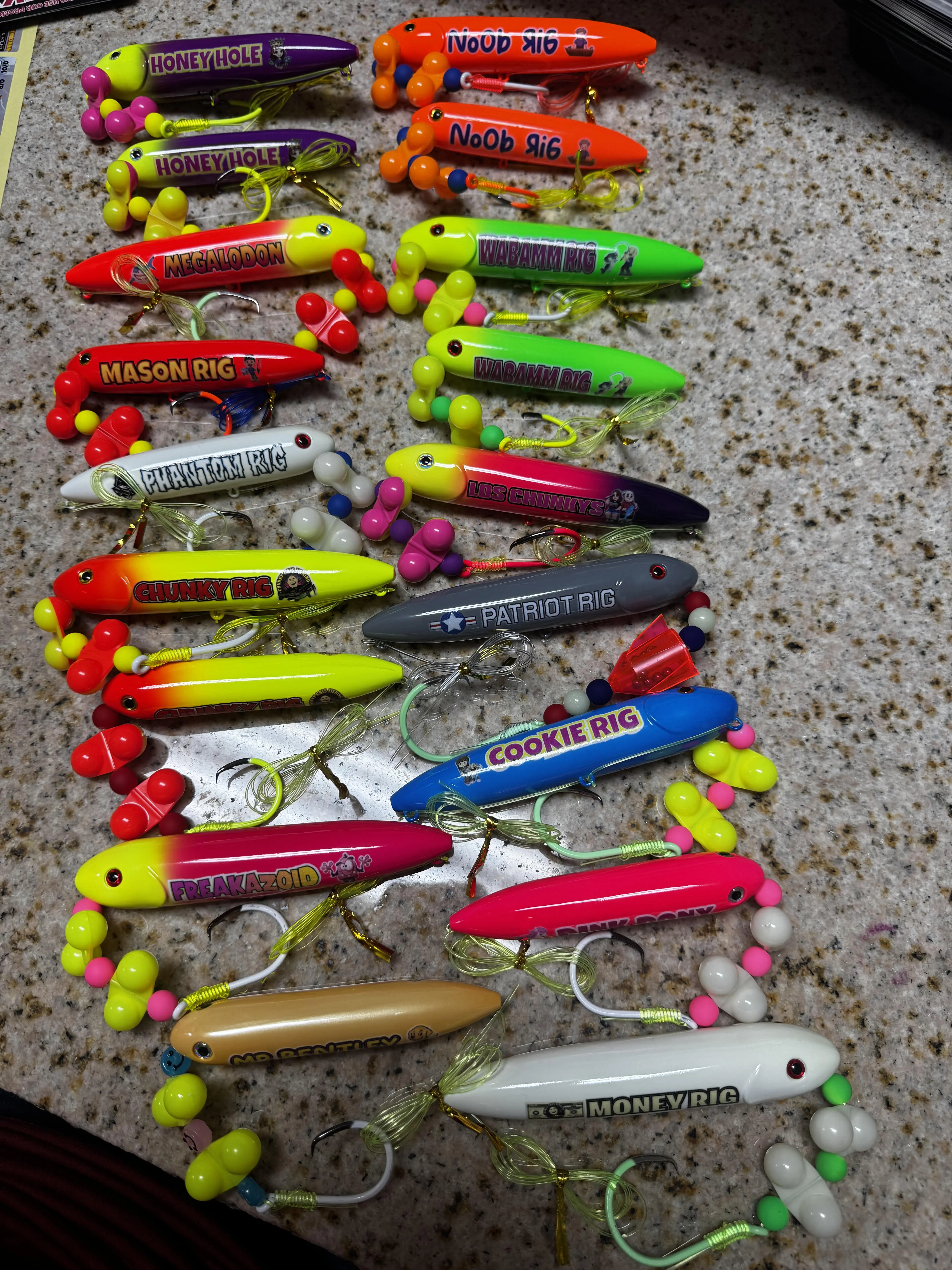 Single Rig Pack:  Choose your single rig from available options tied on various size hooks and mono leader lines