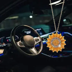 New Rhinestone Sunflower Alloy Car Rearview Mirror Decoration, Vintage Elegant Hanging Ornament, Car Accessories Pendant, Car Trinkets, Car Interior Accessory