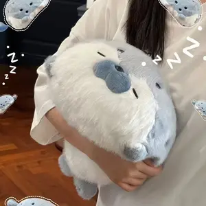 A cute squinting seal plush toy, a soft home decoration, a photo prop cushion, and also perfect for Halloween, Valentine's Day, Christmas, or as a birthday gift! sanemi