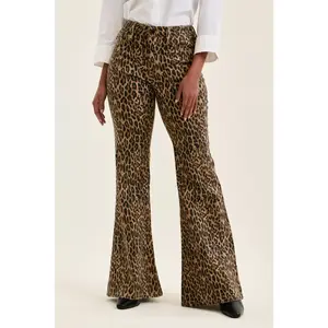 Judy Blue Mid Rise Jaqueline Flare Leopard Luxe Print Jeans 881180, Stretchy Comfort Denim Womenswear Bell Bottom, Style Trendy Chic, Animal