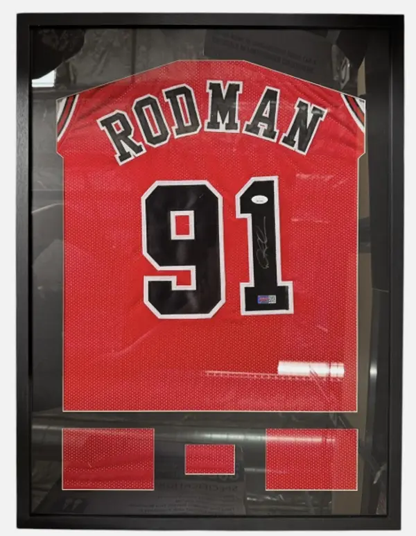 Chicago Bulls Dennis Rodman Sleeveless Signed Jersey (CSC048800) - Sports Memorabilia with Bold Colors, Defensive Intensity Tribute, Larger-Than-Life Personality Nod, Display