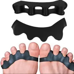 Functional Fitness Athlete-Approved Toe Separators Black Gel for Foot Recovery & Injury Prevention One-Size-Fits-All Gym-Bag Essential Compact Anti-Dirty Design Callus Remover Cutics