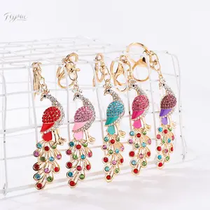 [Shipping included] High-quality electroplating process, securely inlaid rhinestone keychain, creative colorful crown peacock rhinestone keychain, women's bag accessory, alloy rhinestone pendant, fashionable